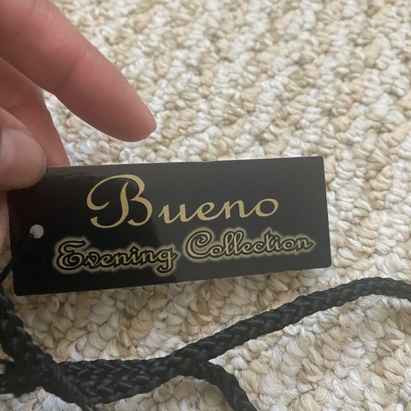 BUENO Evening Collection Velvet Embroidered Holiday Crossbody - Picture 8 of 11